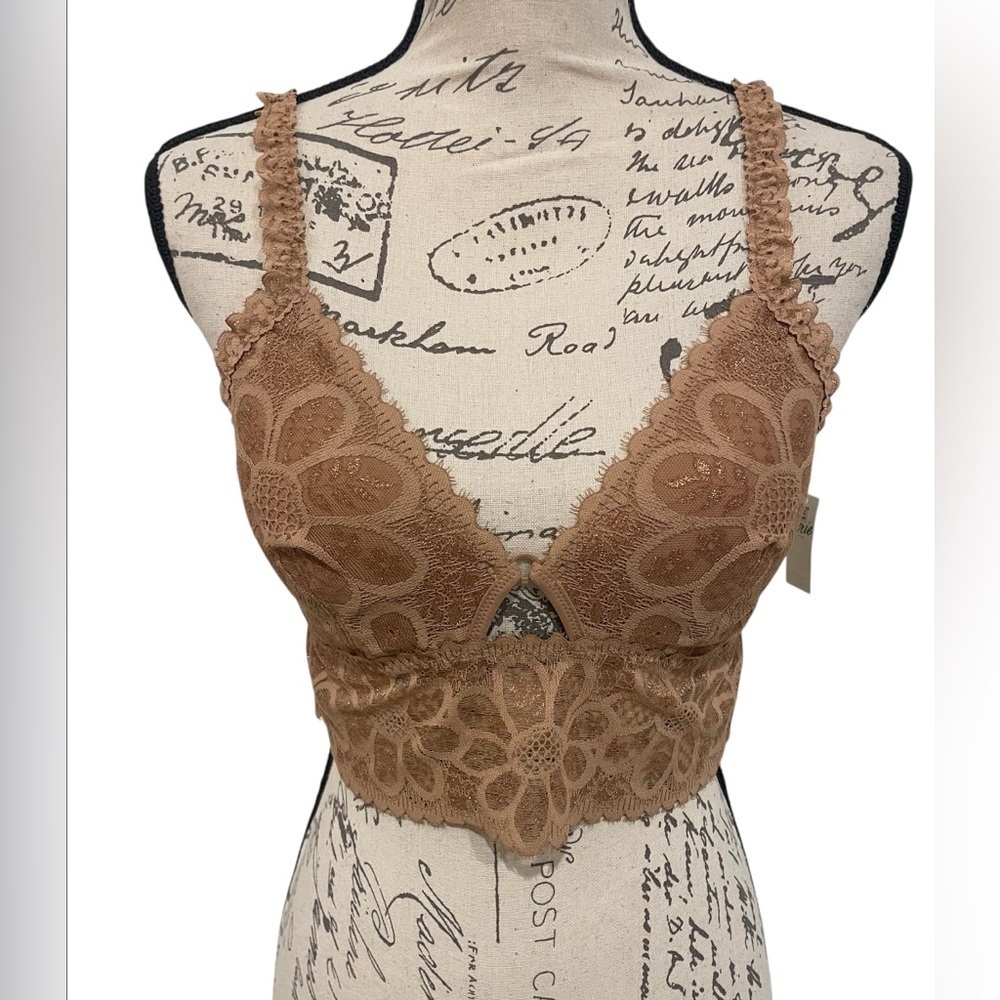 Aerie Tan Lace Bra with Adjustable Straps New With Tags
